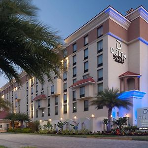 Delta Hotels By Marriott Orlando Lake Buena Vista